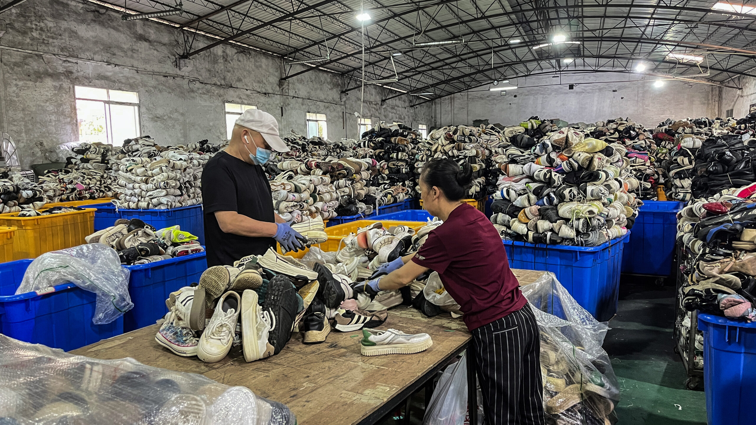 Second-hand Sneakers Bales
